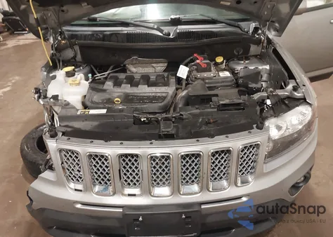 2016 Jeep Compass Latitude из США, поврежденный, VIN 1C4NJDEB2GD759501